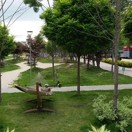 Soni Exclusive 342 Plaza With Private Parking & Self Check-in * Bucharest