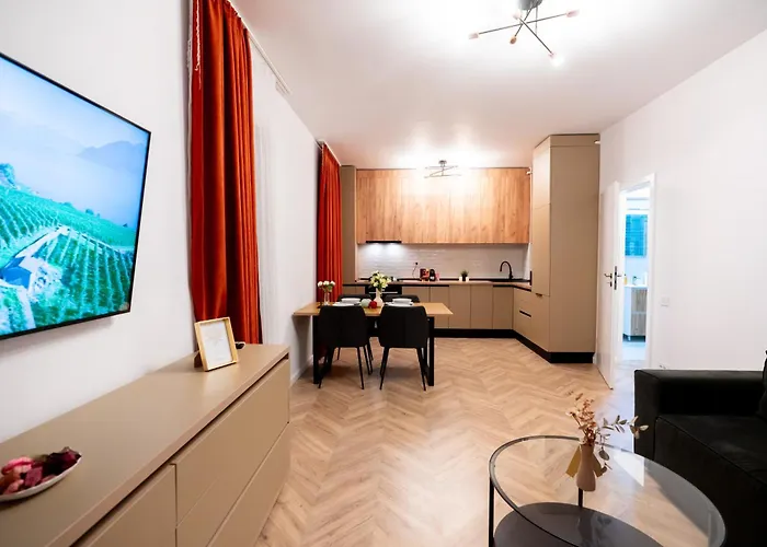 Soni Exclusive 342 Plaza With Private Parking & Self Check-in