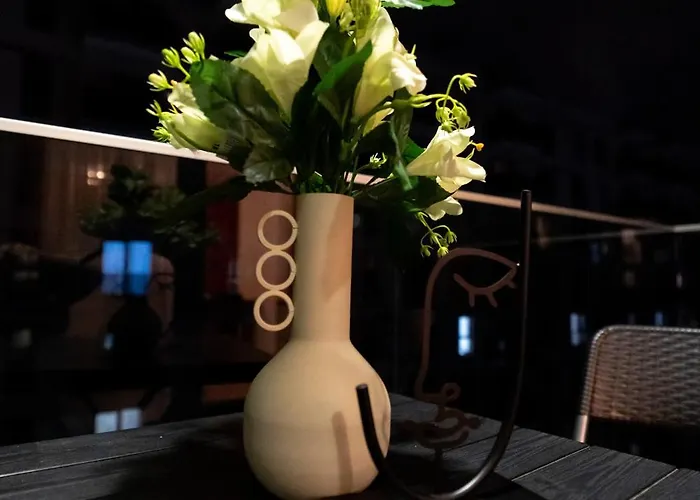 Soni Exclusive 342 Plaza With Private Parking & Self Check-in * Bucharest