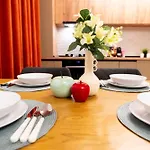 アパート Soni Exclusive 342 Plaza With Private Parking & Self Check-in ブカレスト