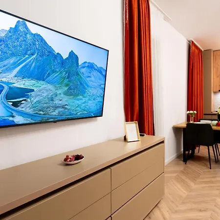 Soni Exclusive 342 Plaza With Private Parking & Self Check-in