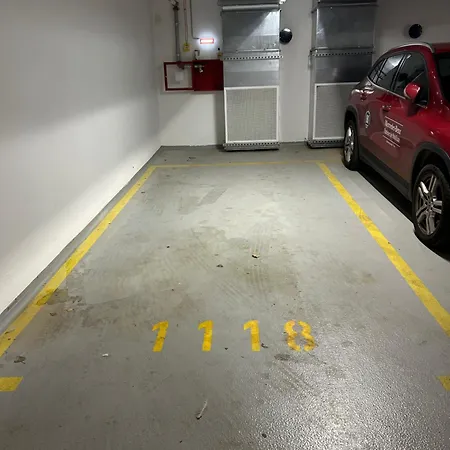 Apartment Soni Exclusive 342 Plaza With Private Parking & Self Check-in *