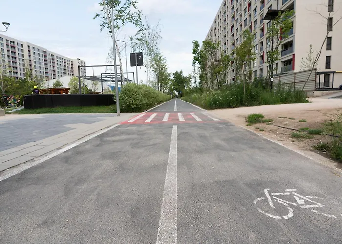 Soni Exclusive 342 Plaza With Private Parking & Self Check-in Bukarest