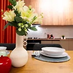 Soni Exclusive 342 Plaza With Private Parking & Self Check-in Apartman