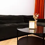 Soni Exclusive 342 Plaza With Private Parking & Self Check-in * Bukarest