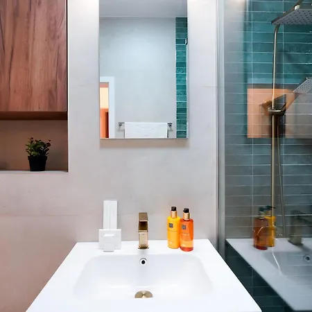 Soni Exclusive 342 Plaza With Private Parking & Self Check-in Apartment Bukarest