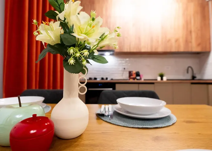 Soni Exclusive 342 Plaza With Private Parking & Self Check-in Appartamento