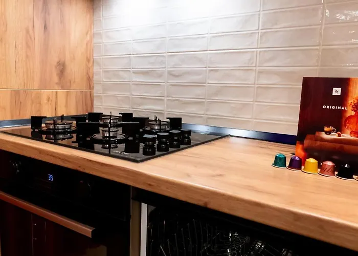 Soni Exclusive 342 Plaza With Private Parking & Self Check-in Appartamento