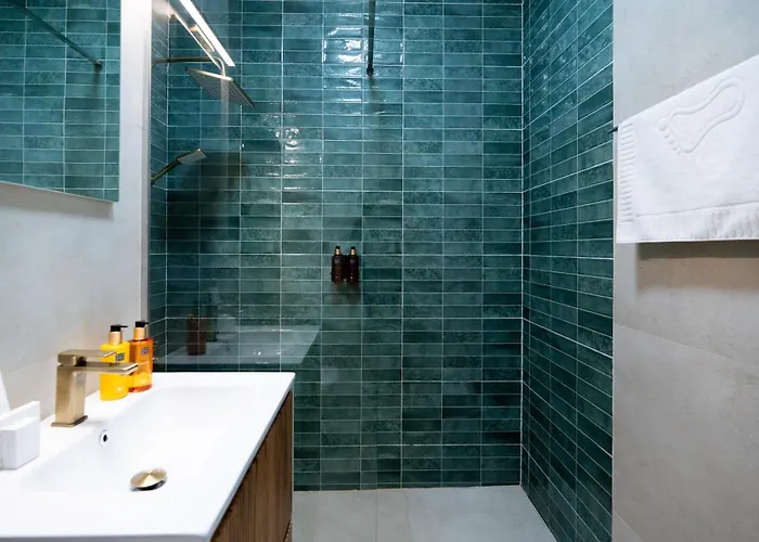 Soni Exclusive 342 Plaza With Private Parking & Self Check-in *